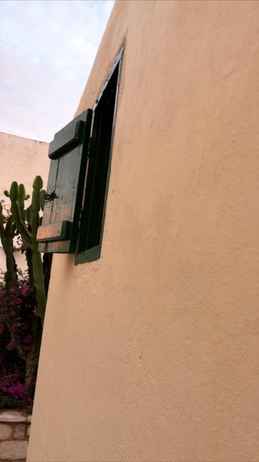 Hypate, Traditional Island Cottage Chalki Town Exterior photo