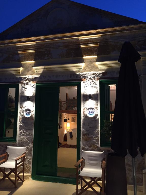 Hypate, Traditional Island Cottage Chalki Town Exterior photo